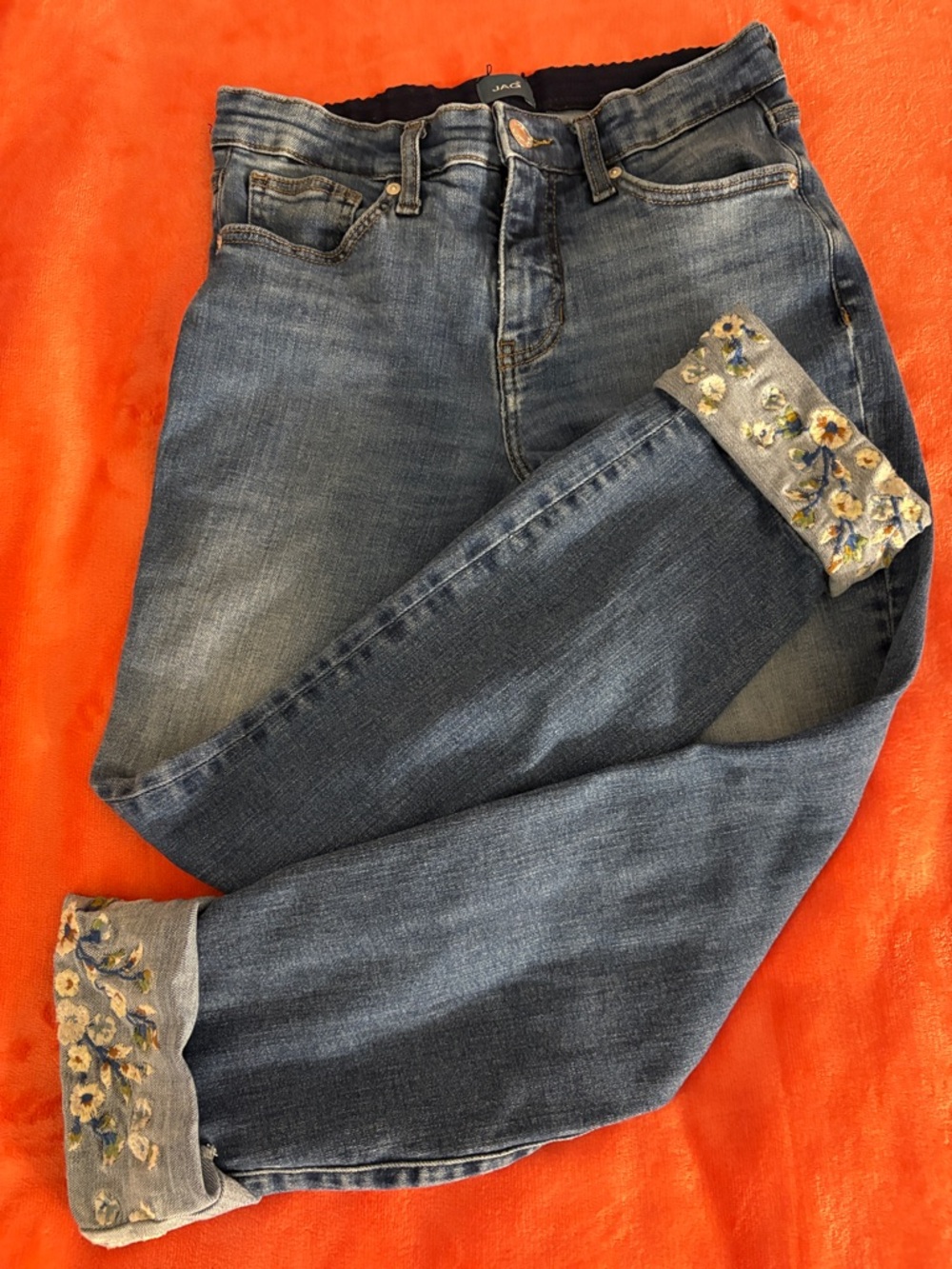 Jag Jeans Women’s Boyfriend Jeans with Floral Embroidered Cuffs - Blue
